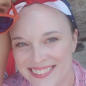 Meet your Posher, Caitlin